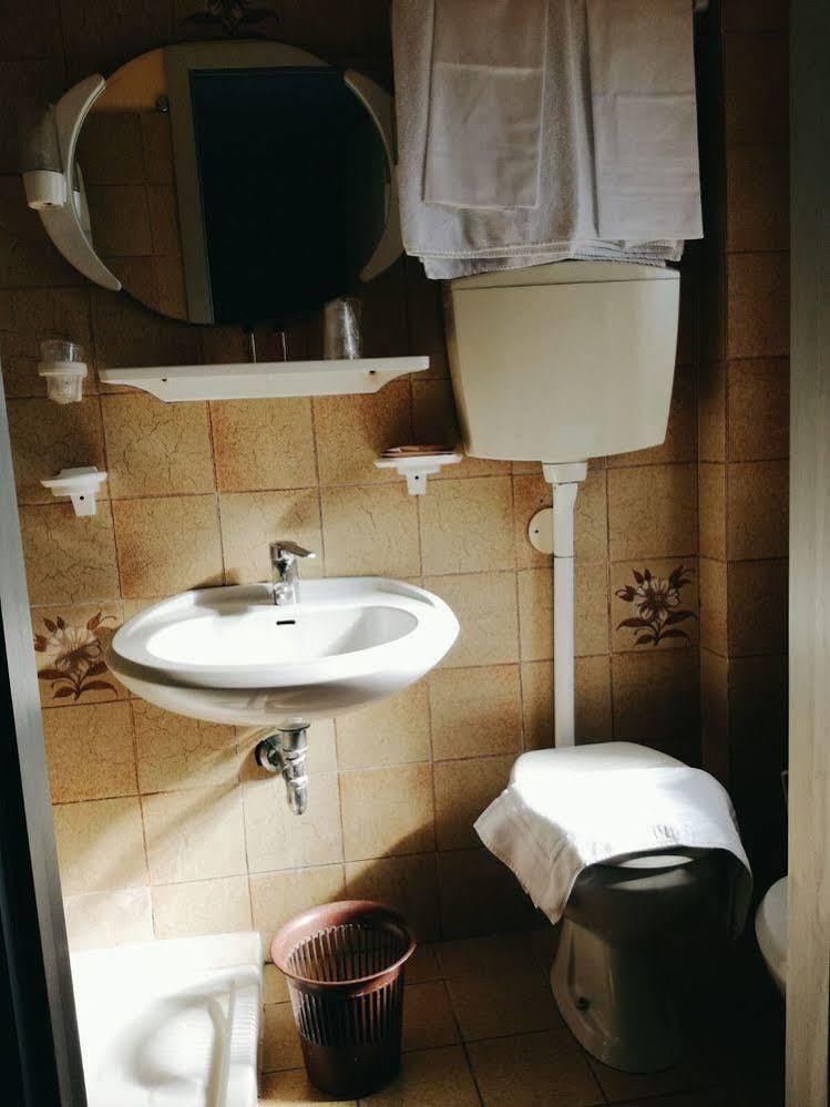 Hotel Astoria ألتوباشو المظهر الخارجي الصورة